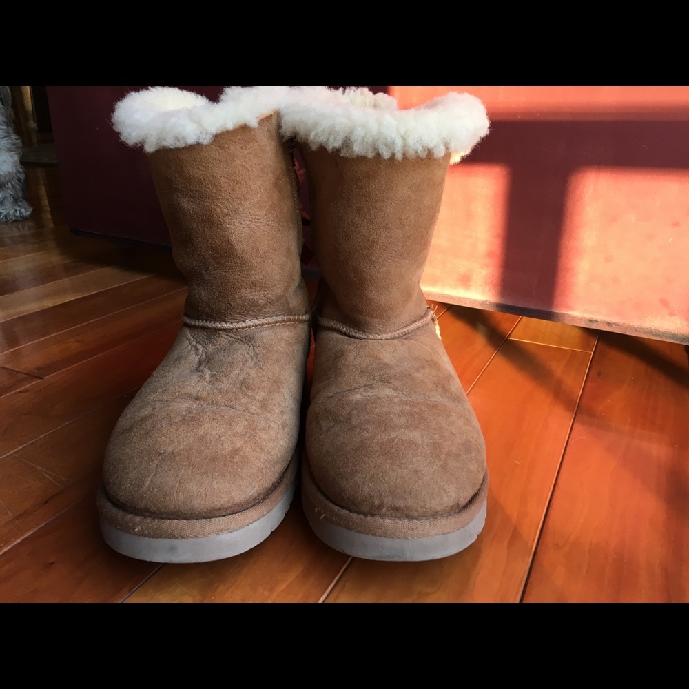 UGG’s size 9
